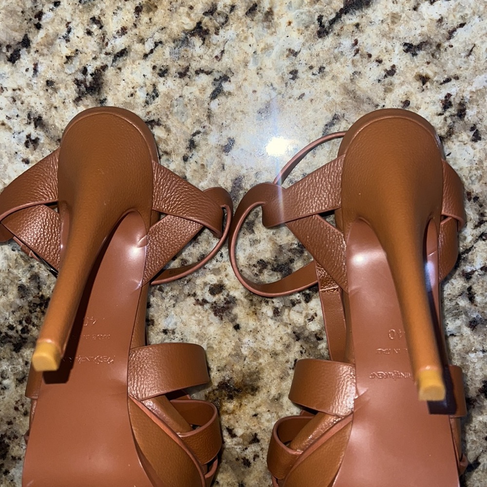 YSL Tribute Pump Heels - Picture 6 of 15